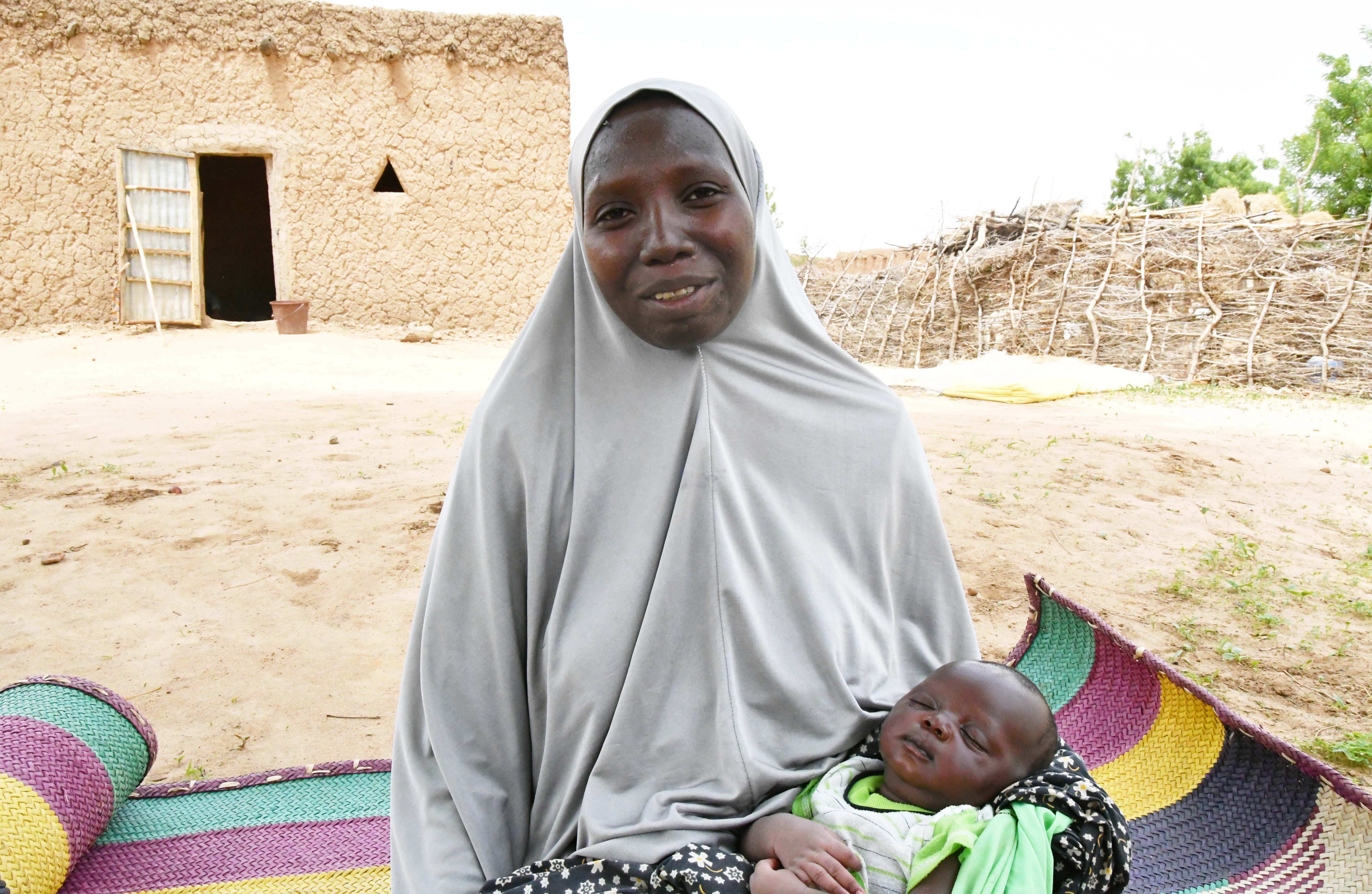 Motherhood during COVID-19: Zeinabou shares her experience | Niger ...