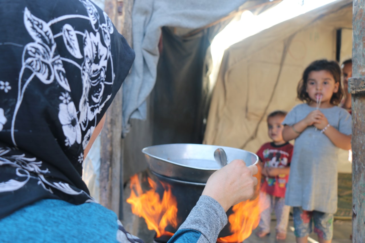 A displacement camp in Syria World Vision Syria Response Partner, Physicians Across Continents