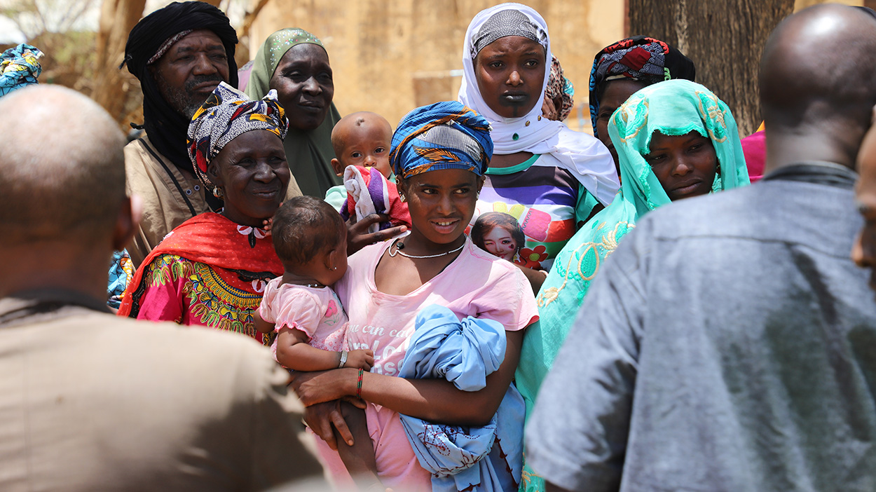 Group of people in need in Mali