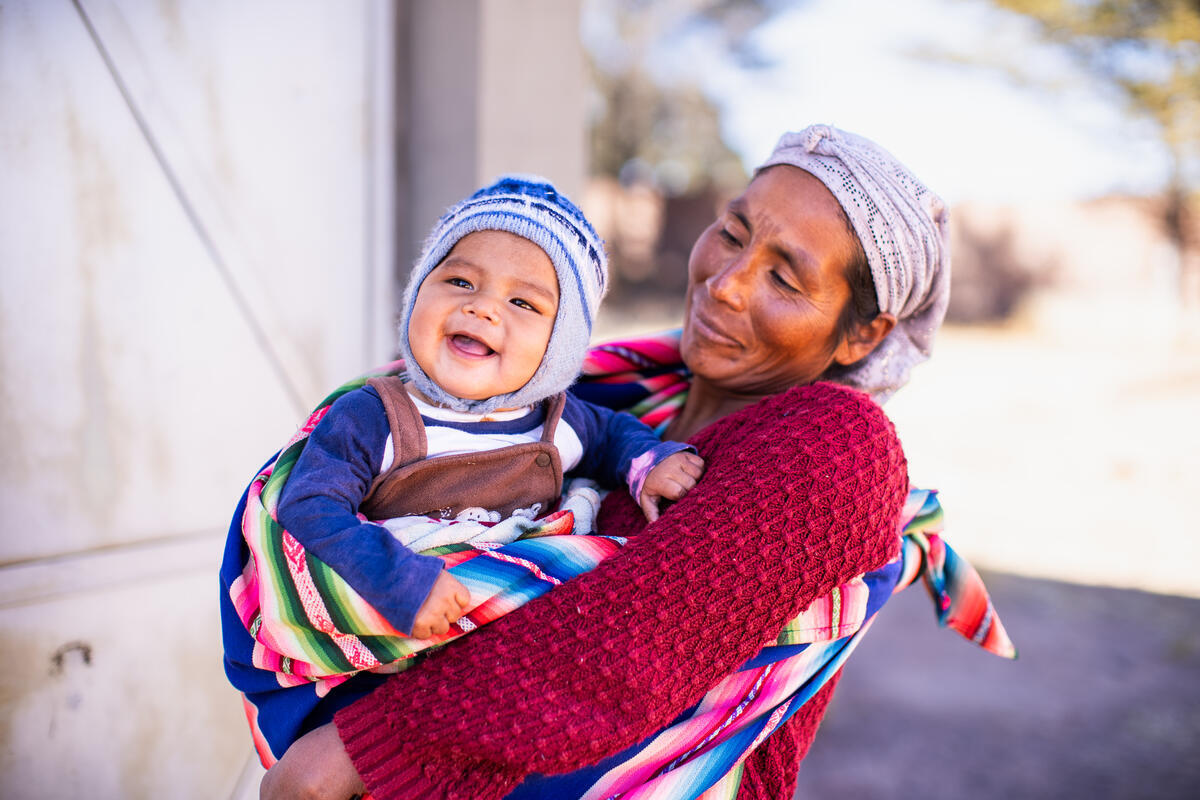 A mother and her toddler from Bolivia