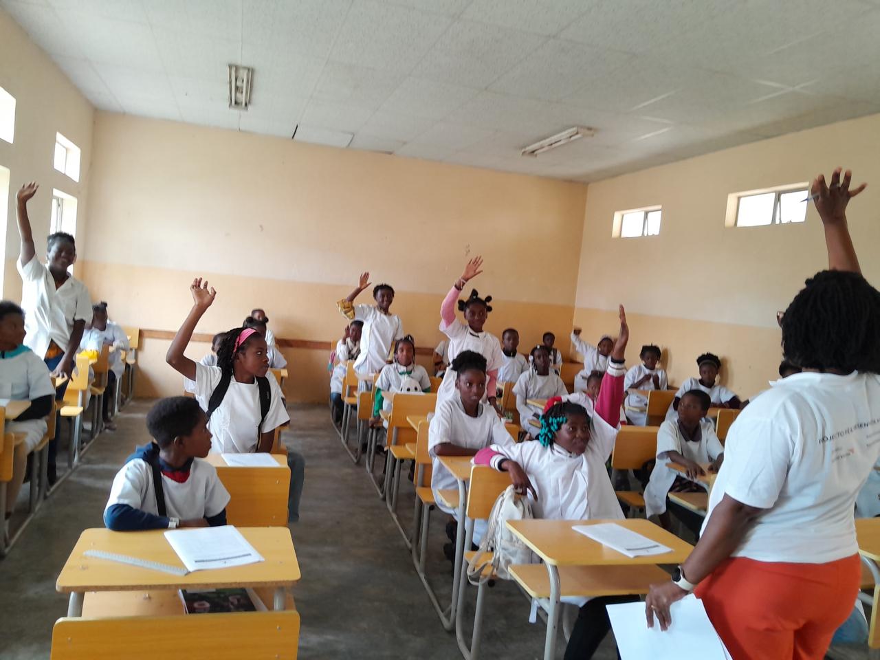 Children ready to start the Nutrition Dialogues in Southern Angola