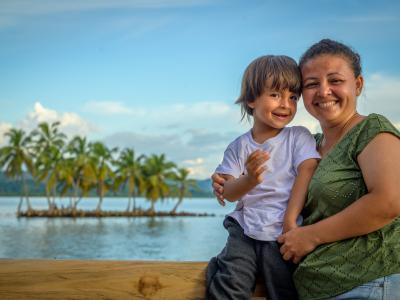 Migrant family in Necocli