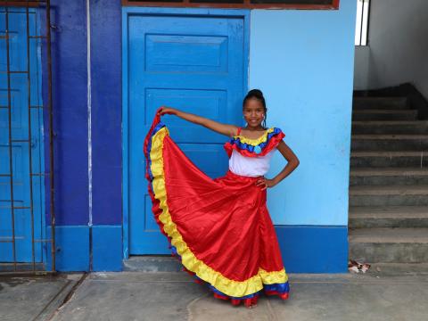 Migrant girl in Peru