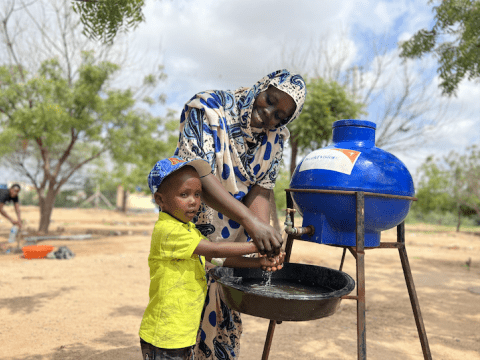 The surviving tradition of hand-washing clothes in Sudan - Global Times