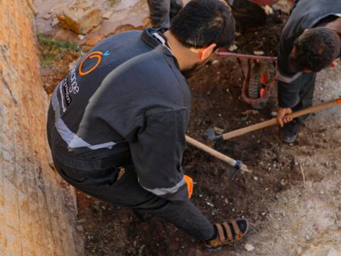 Yaser during volunteering work 