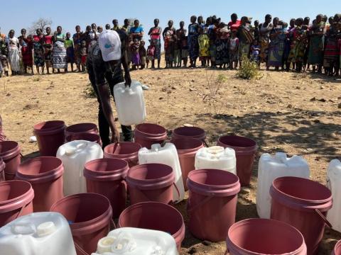 Distribuição de kits de WASH 