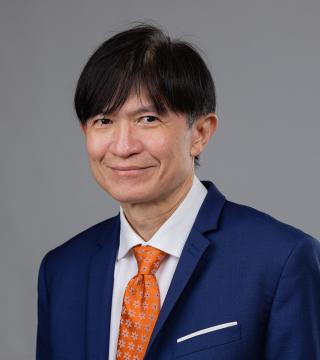 Dr. Boonchai Hongcharu Headshot